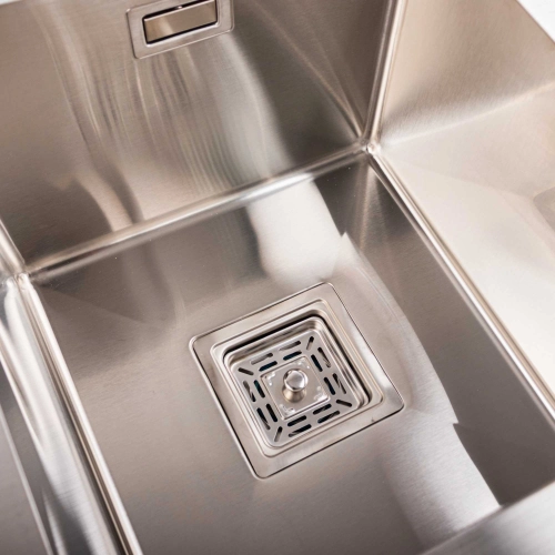 Кухонная мойка Platinum Handmade HDB 780х430х230 на две чаши (квадратный сифон, 3.0/1.0) - Фото № 4