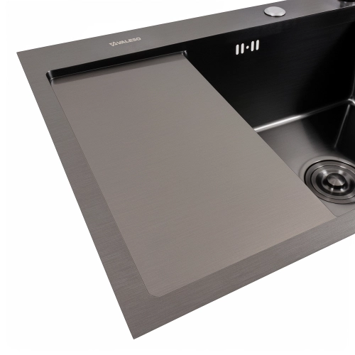 Кухонная мойка CM 65*50 R черная PVD VALESO Handmade (круглый сифон 3,0/0,8) - Фото № 3