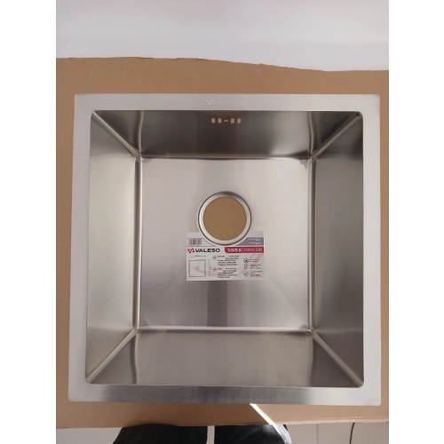 Кухонная мойка нержавейка 44*44 VALESO Handmade монтаж под столешницу (3.0/0.8) - Фото № 5